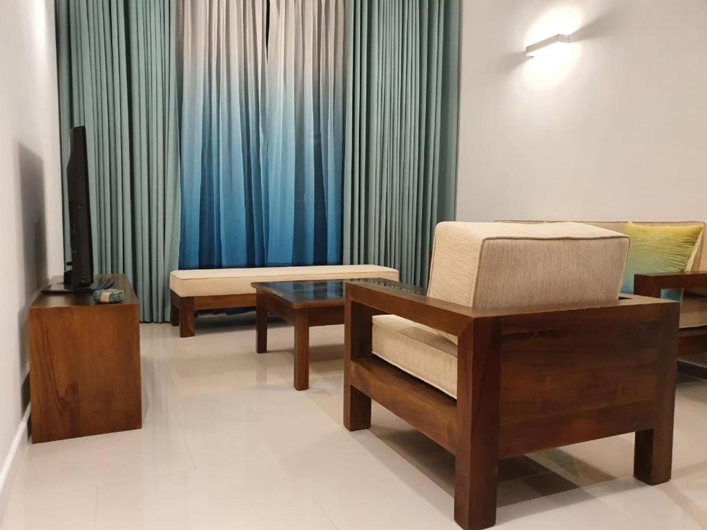 Hasara Oceanfront Apartments Galle Exterior photo